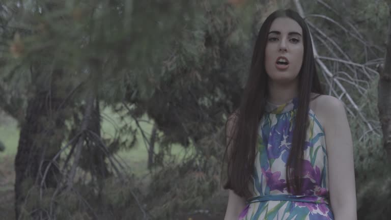 VIDEOCLIP -LOVE TO HATE ME (SARA SALVADOR)